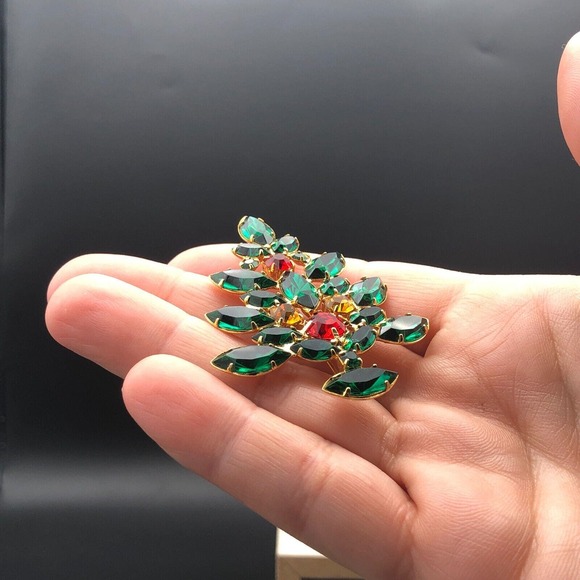 Vintage OTC Christmas Tree Brooch 2.5" Green Red Yellow Faceted Rhinestone Pin - Picture 7 of 8